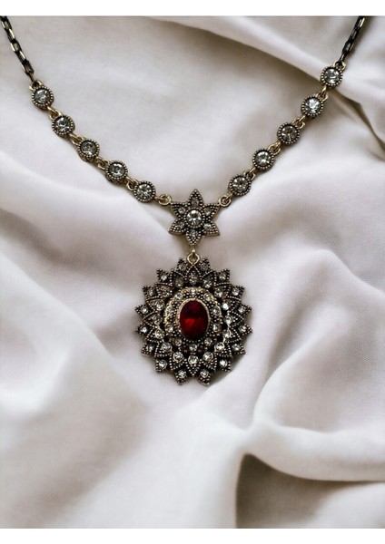 Zirkon Taşlı Gerdanlık Kolye