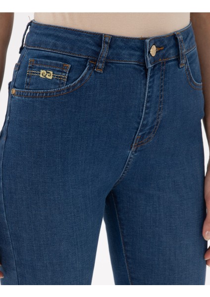 Kadın Mavi Slim Fit Jean Pantolon 50307060-VR036