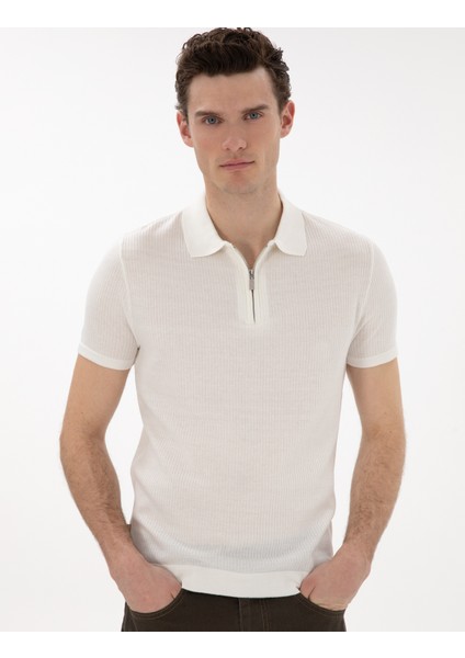 Erkek Ekru Slim Fit Fermuarlı Polo Yaka Triko Tişört 50303605-VR019