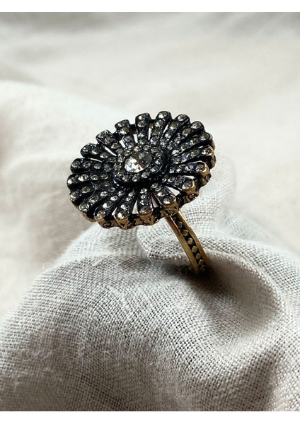 Zirkon Çiçek Figür Yüzük indirimleri