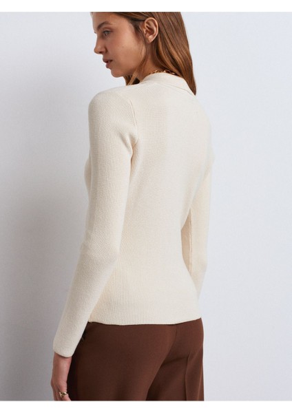 Kadın Ekru Dik Yaka Çıtçıtlı Triko KAZAK-10686 fiyatları