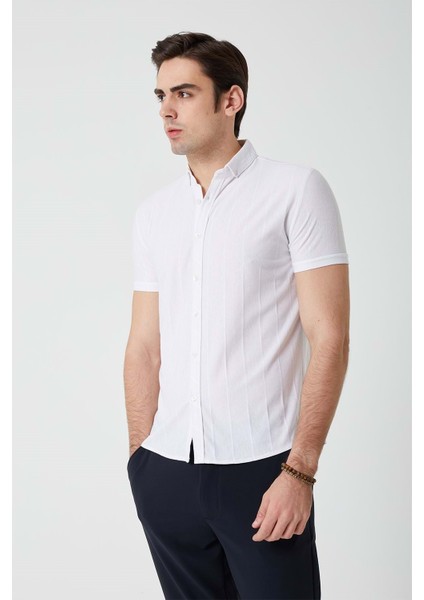 Erkek Desenli Beyaz Kısa Kol Gömlek modelleri