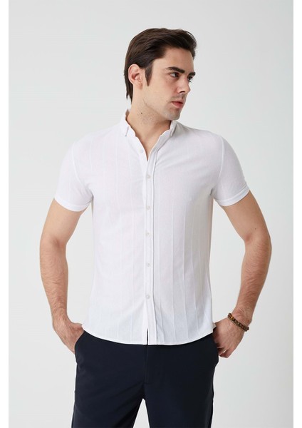 Erkek Desenli Beyaz Kısa Kol Gömlek fırsatları