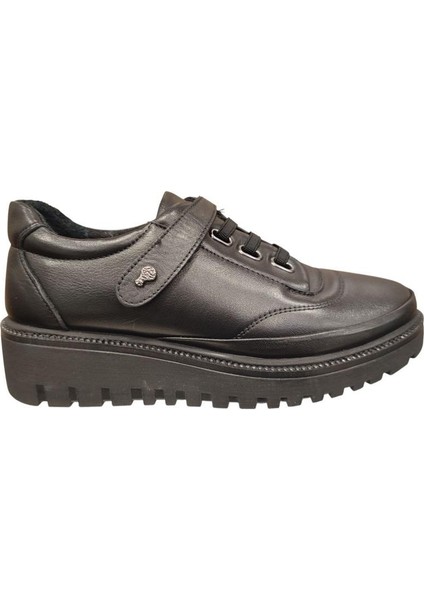 9923 Ortopedik Hafif Dolgu Cırtlı Deri Kadın Ayakkabı