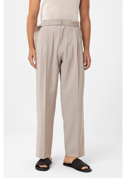 Bej Modal Kumaş Relax Fit Kemerli Erkek Pantolon