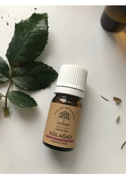 Nine and mi e Doğal Yaşam %100 Saf ve Doğal Gül Ağacı (Aniba Rosaeodora Wood) Uçucu Yağı (5 Ml)