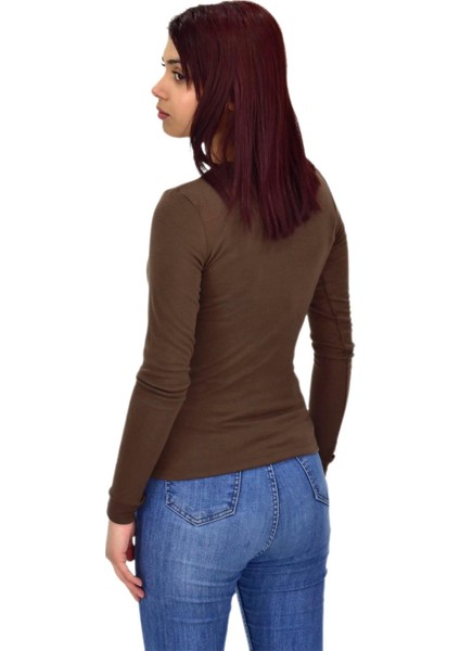 Kadın Düz Renk Vücuda Oturan Uzun Kollu Sweatshirt BGL-ST04209
