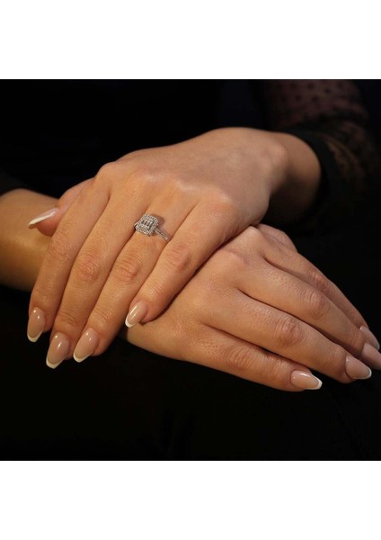 0.50 Karat Baget Pırlanta Yüzük modelleri