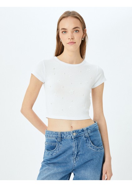 Aplikeli Kısa Kollu Slim Fit Bisiklet Yaka Crop Tişört