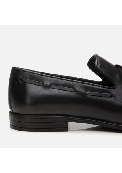 02AYH303410A100 ERKEK Deri Siyah Püskül Detaylı Loafer
