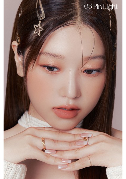 İnci Işıltılı Kremsi Dokuya Sahip Tekli Far CLIO Pro Single Shadow (23FW) (G03 Pin Light)