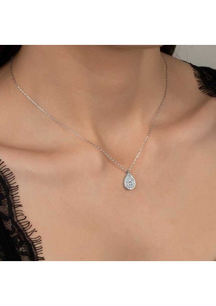 Kristal Taşlı Gümüş Damla Tektaş Kadın Kolye CSR2183676