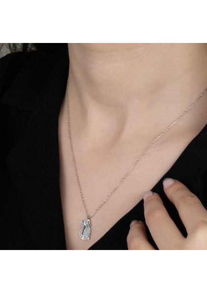 Kristal Taşlı Gümüş Kedi Kadın Kolye CSR2183647