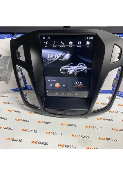 Ford Focus 9.7 Inch Black 3-4 9.7 Inch Black Tesla Multimedya