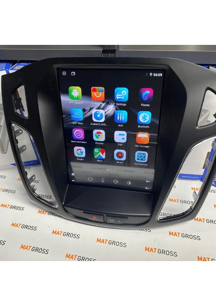 Ford Focus 9.7 Inch Black 3-4 9.7 Inch Black Tesla Multimedya