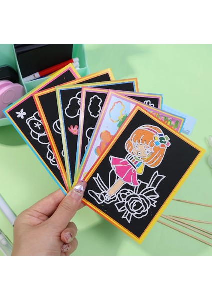 1 Adet Rastgele 1/10 Adet Kazı Kazan Kuşe Kağıt Komik Boyama Kağıdı Çizim Sopa ile Çocuklar Için Renkli Çizim Oyuncaklar Dıy Tatil Hediye 13X9.5 cm (Yurt Dışından)