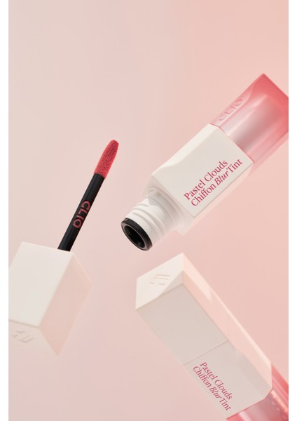 Pürüzsüz ve Kadifemsi Dokulu, Doğal Görünüm Sunan Tint CLIO Chiffon Blur Tint (09 Namsan Peach Pink)