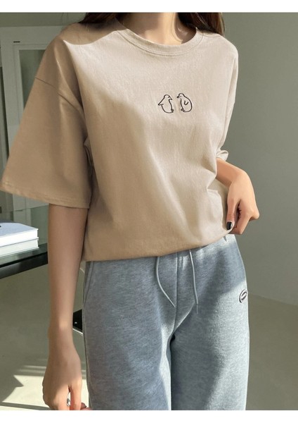 Kadın / Kız Minik 2 Penguen Baskılı Oversize T-Shirt Salaş Boyfirend fırsatları