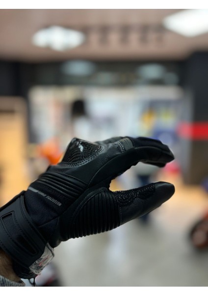 MC78WP Kışlık Carbon Motosiklet Eldiveni (Siyah) fiyatları
