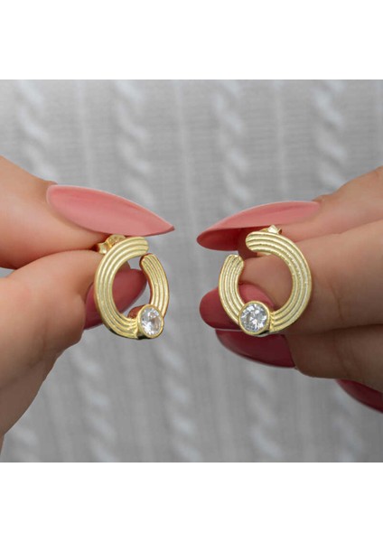 Gümüş Gold Tektaş Halka Kadın Çivili Küpe CSR2185439 fiyatları