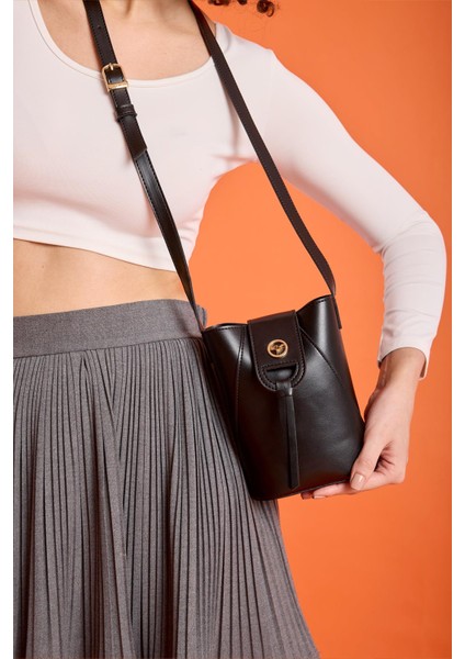 Bakü Ayarlanabilir Omuz Askılı Mıknatıs Kapamalı Telefonluk Kadın Omuz Çantası fırsatları