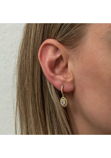 Gümüş Gold Oval Taşlı Sallantılı Küpe CSR2185705 modelleri