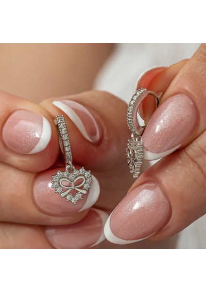 Gümüş Kalp Kurdele Sallantılı Kadın Küpe CSR2185701