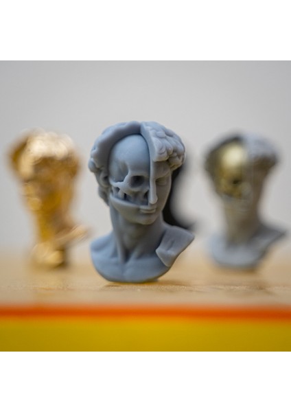 Kafatası Görünen Yunan Sanatçı Figürü - 15 cm