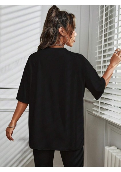 Kadın / Kız Ay Baskılı Siyah Oversize T-Shirt Salaş Boyfirend modelleri
