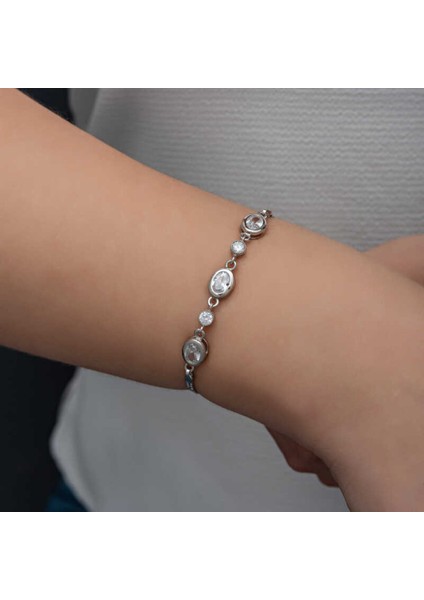 Gümüş Oval Taşlı Kadın Bileklik CSR2185375