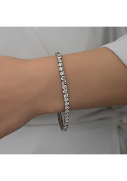 Gümüş 2.5 mm Beyaz Taşlı Su Yolu Kadın Bileklik CSR2185591 indirimleri