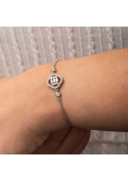 Gümüş Yonca Baget Taşlı Kadın Bileklik CSR2185766 indirimleri