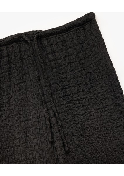 Beli Bağlamalı Dokulu Bol Düz Paça Pantolon modelleri