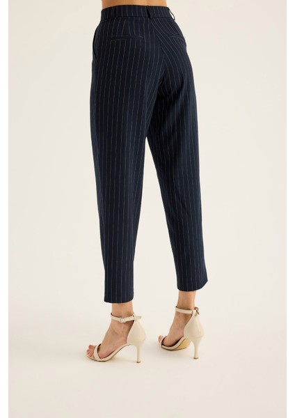 Çizgili Pileli Pantolon fırsatları