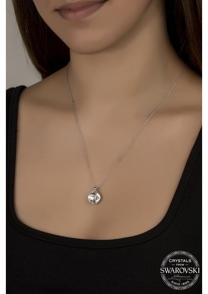 Swr Crystal 12 mm Yuvalı Beyaz Cushion Kadın Gümüş Kolye