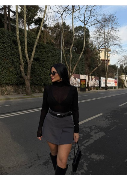 Kadın Bej Yüksek Bel Cepli Kemerli Içi Şortlu Etek fırsatları