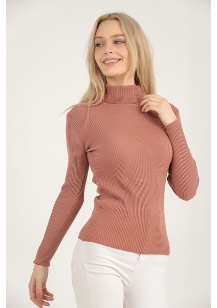 Kadın Gül Kurusu Boğazı Fırfırlı Fitilli Merdiven Desenli Triko Kazak