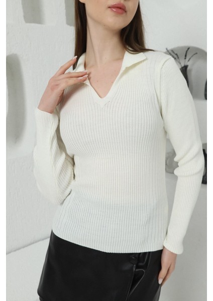 Kadın Ekru Polo V Yaka Triko Kazak