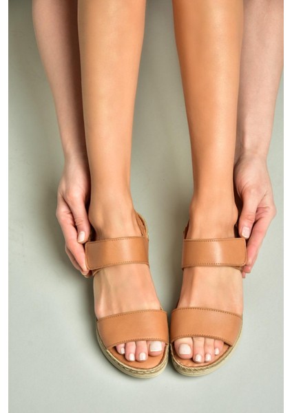 U555240603 Taba Kadın Sandalet fırsatları