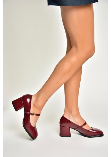 U518422008 Bordo Rugan Kalın Topuklu Kadın Ayakkabı