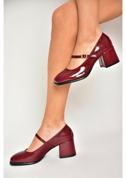 U518422008 Bordo Rugan Kalın Topuklu Kadın Ayakkabı fırsatları