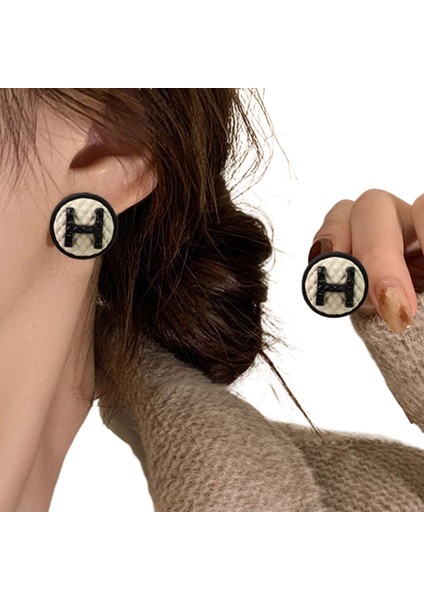 Şık ve Narin Küpeler (Yurt Dışından)