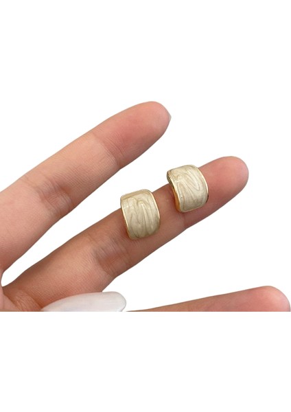 Şık ve Narin Küpeler (Yurt Dışından)