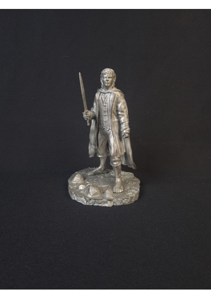 Yüzüklerin Efendisi - Lotr Frodo Baggins Karakteri Figürü16 cm