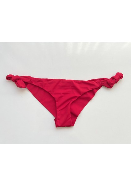 Kırmızı Brezilya Kesim Kalın Ip Bağlamalı Bikini Altı