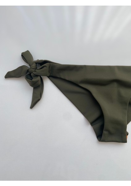 Haki Brezilya Kalın Ip Bağlamalı Bikini Altı