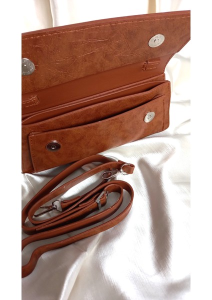 Siyah Kroko Deri Şık Omuz ve El Çantası – Ayarlanabilir Askılı, Günlük & Özel Gün Kullanımı fiyatları