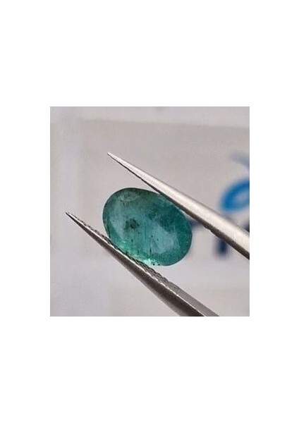 1.96 Ct 9.7x7.1 mm Oval Natural Zambia Emerald