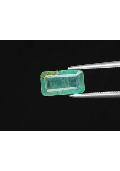 2.39 Ct 10.5x6 mm Octagon Green Emerald Gemstone, Zambia
