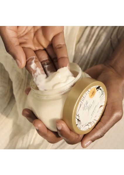 Milk & Honey Gold Besleyici El ve Vücut Kremi fiyatları